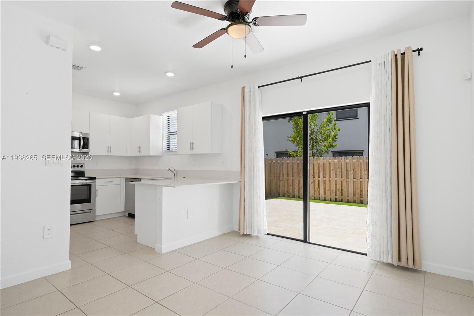 PINE ISLE - Residential