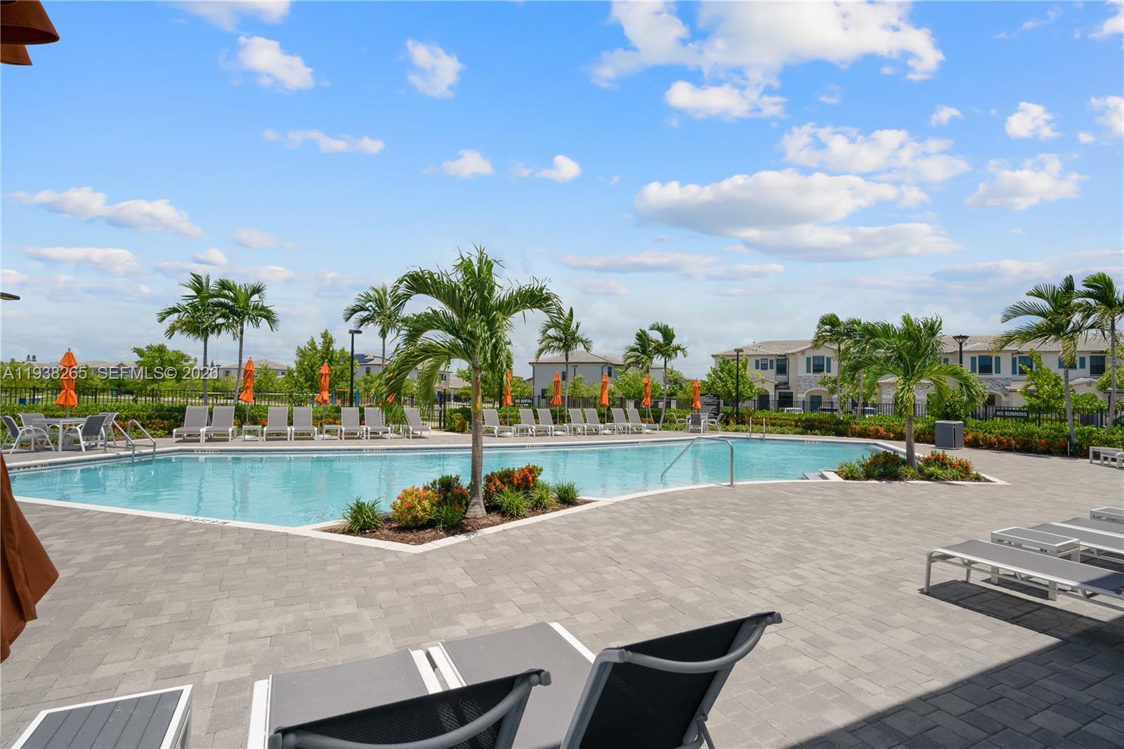 PINE ISLE - Residential