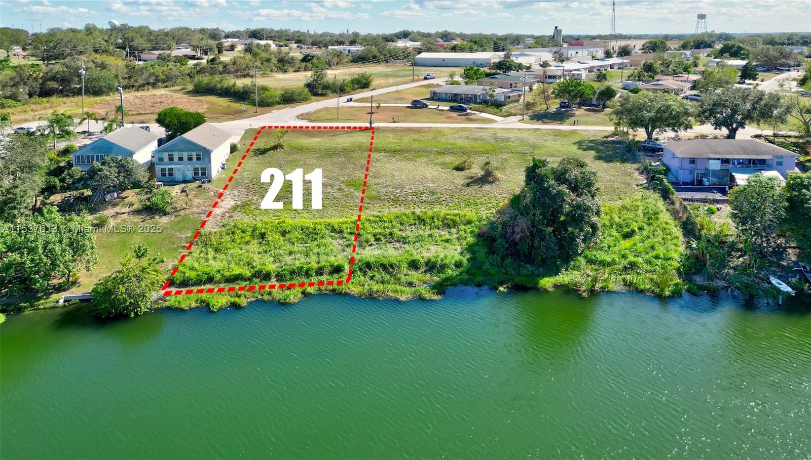 AMAZING!!! Opportunity to build a dream home or investment property. Wake up in the comfort of June Lake's
serenity and peaceful lake view. Within minutes from schools, shopping, restaurants, and water sports. This
community is excellent for family activities, and water sports and is centrally located.