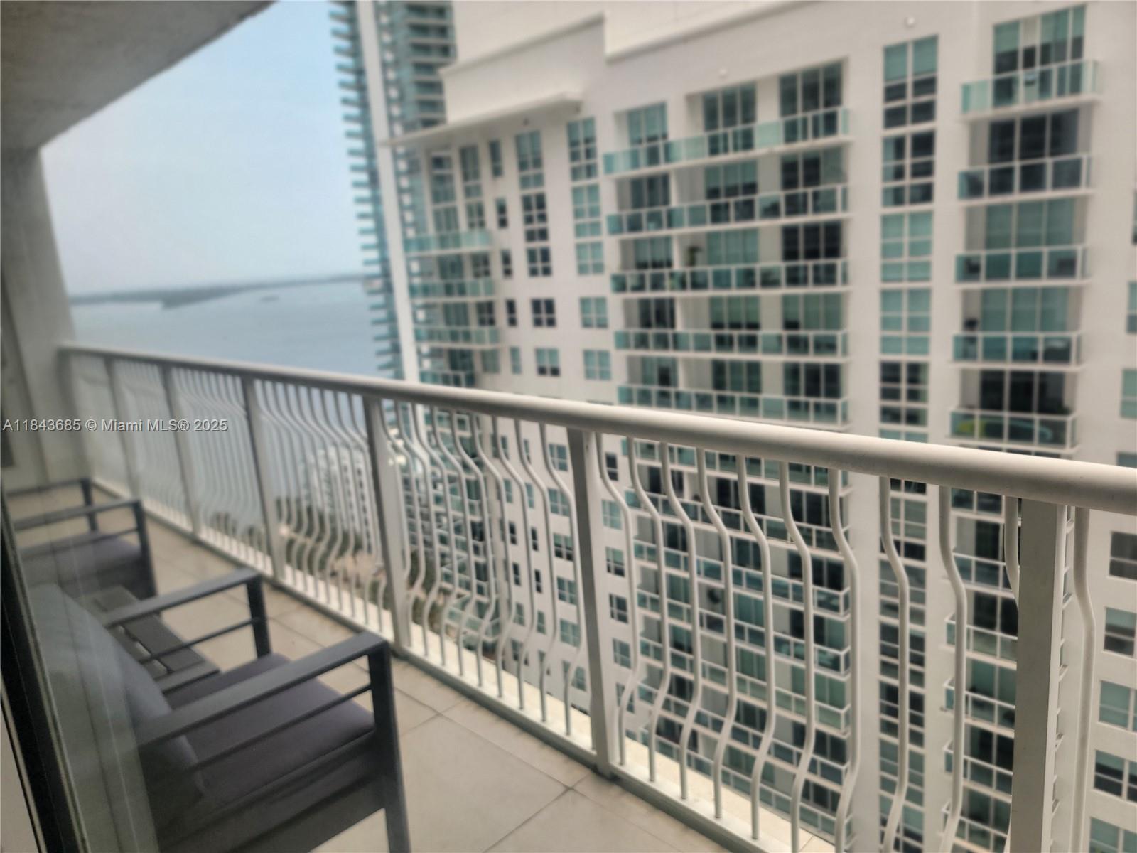 CLUB AT BRICKELL BAY - Residential Lease