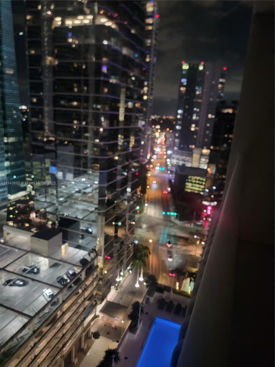 CLUB AT BRICKELL BAY - Residential Lease