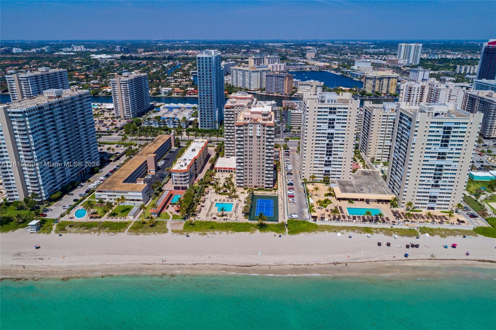 1912 S Ocean Dr PH1
