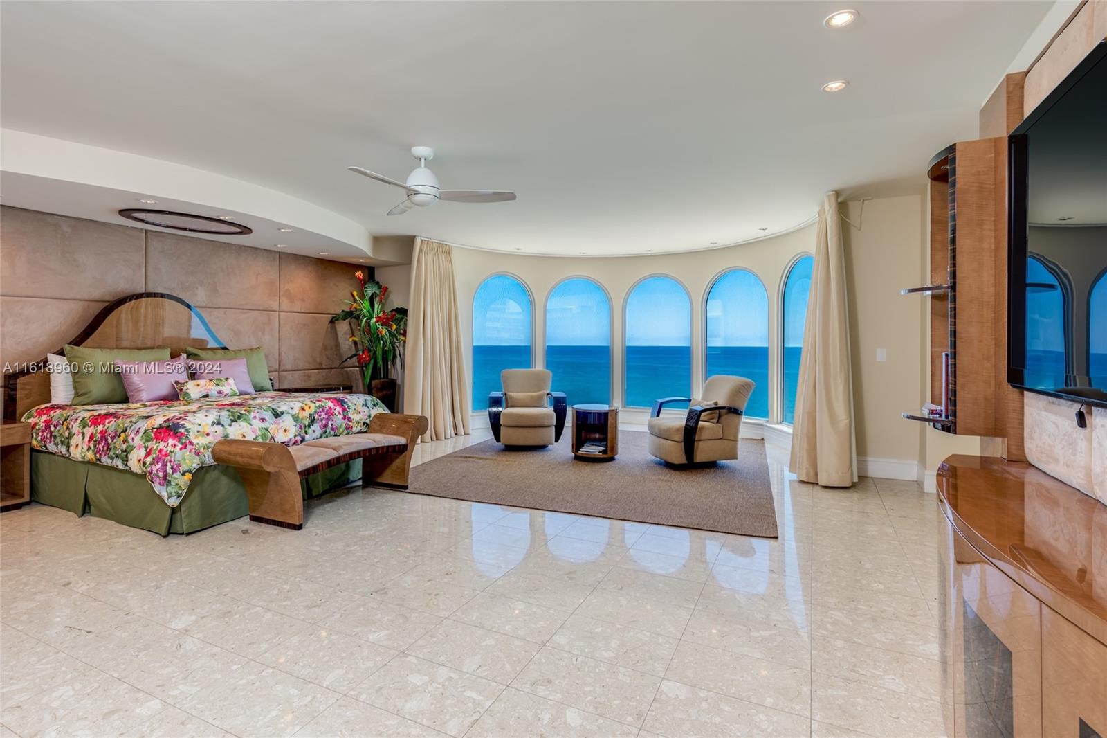 MALAGA TOWERS CONDO - Residential