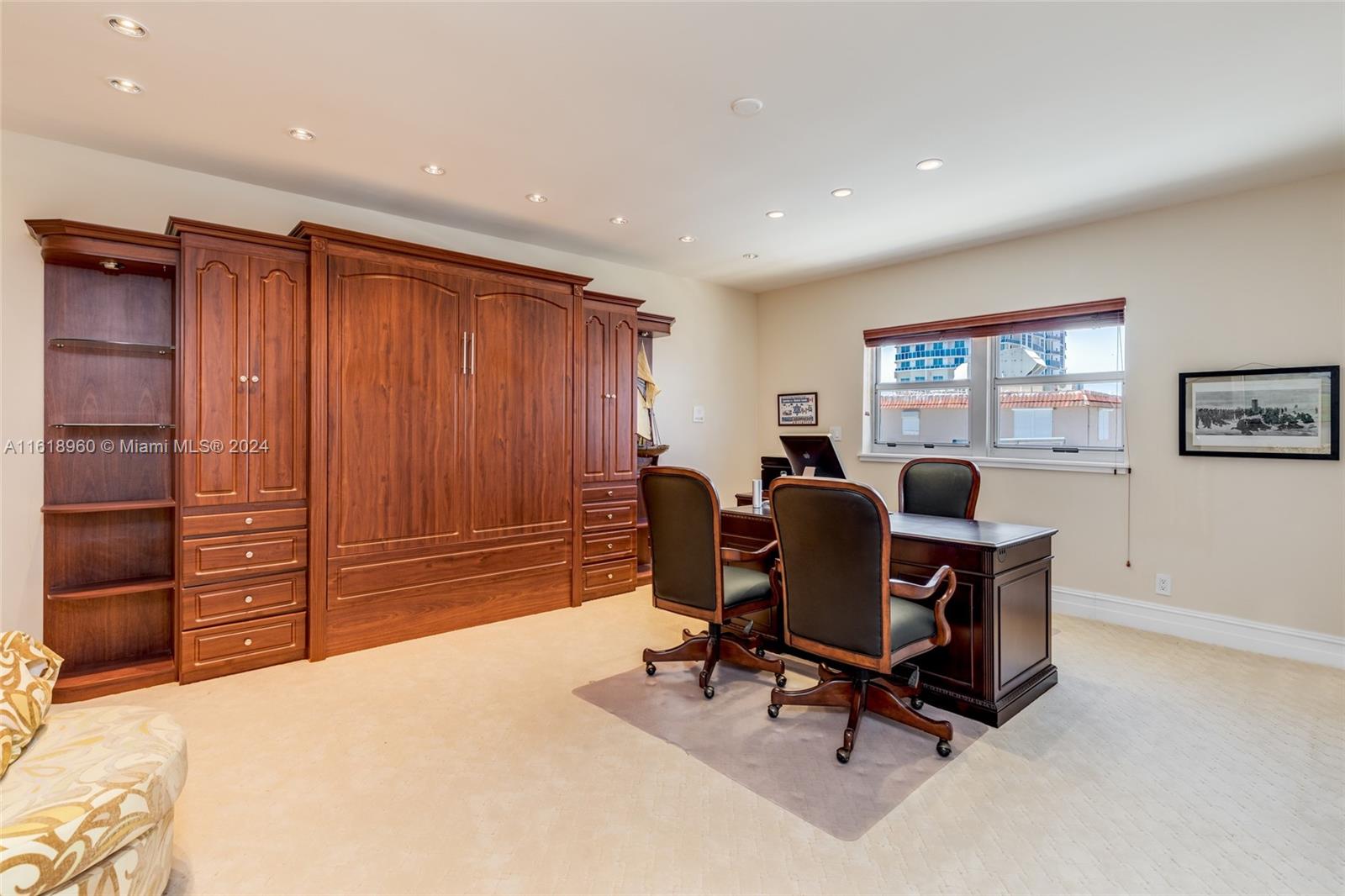 MALAGA TOWERS CONDO - Residential