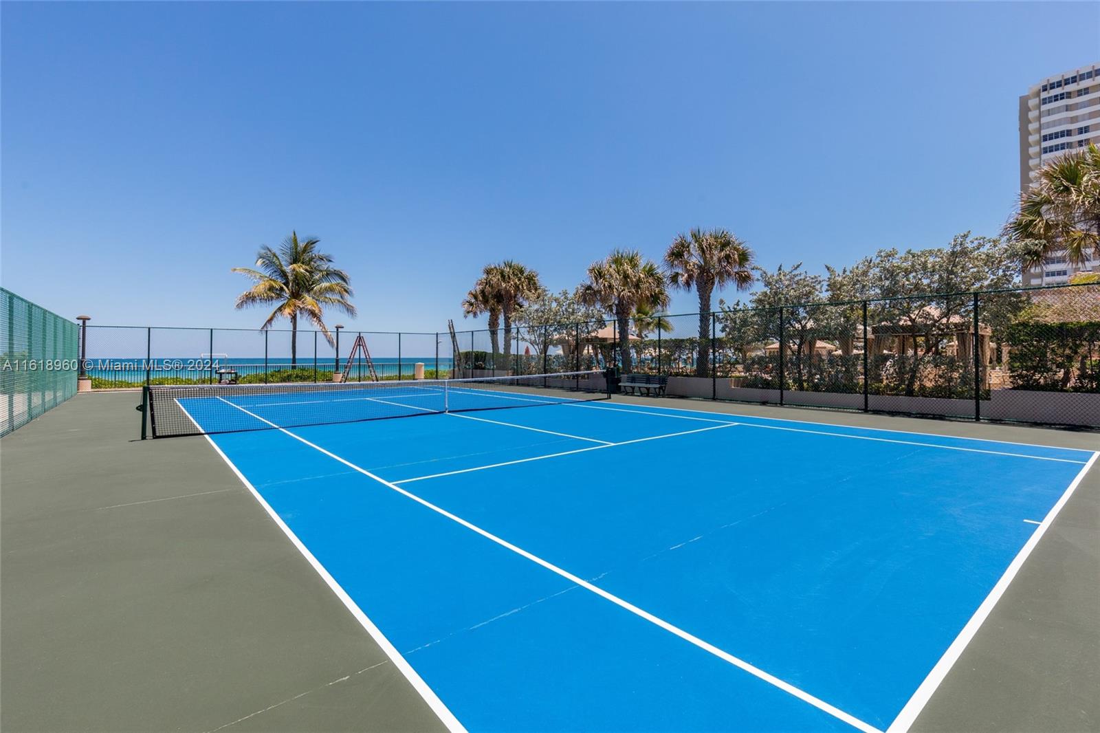 MALAGA TOWERS CONDO - Residential