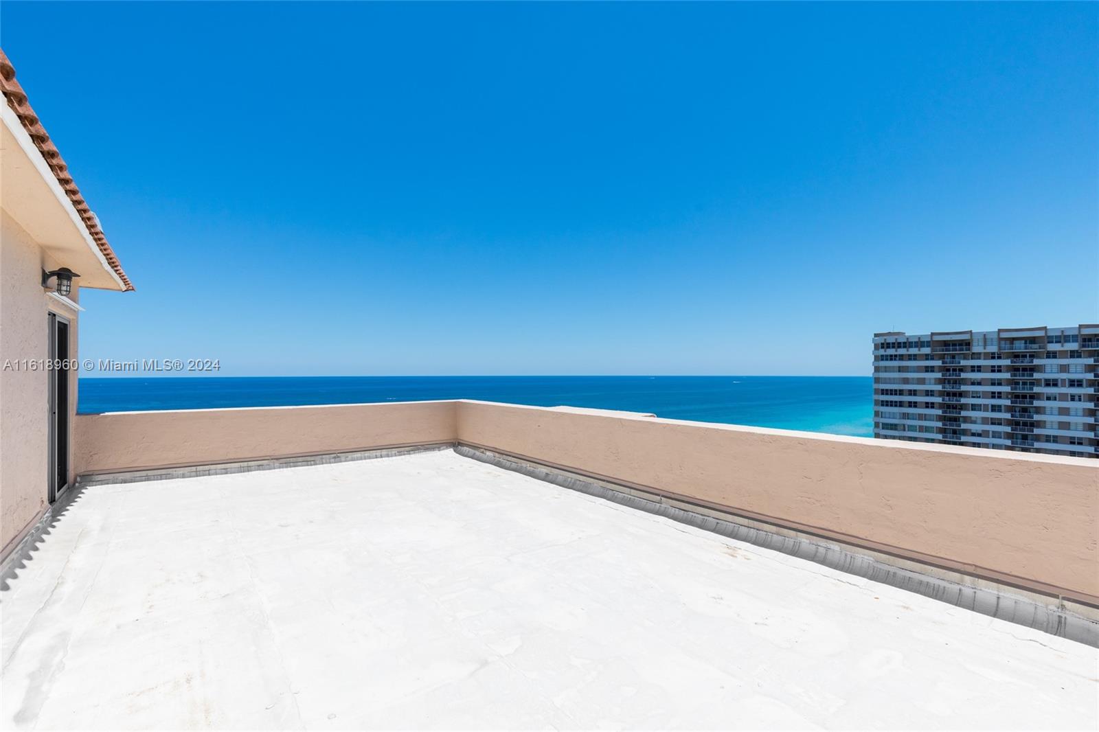 MALAGA TOWERS CONDO - Residential