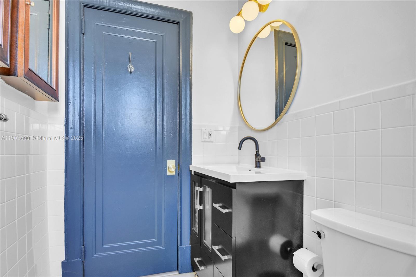 THE ESPLANADE BEACH CONDO - Residential Lease