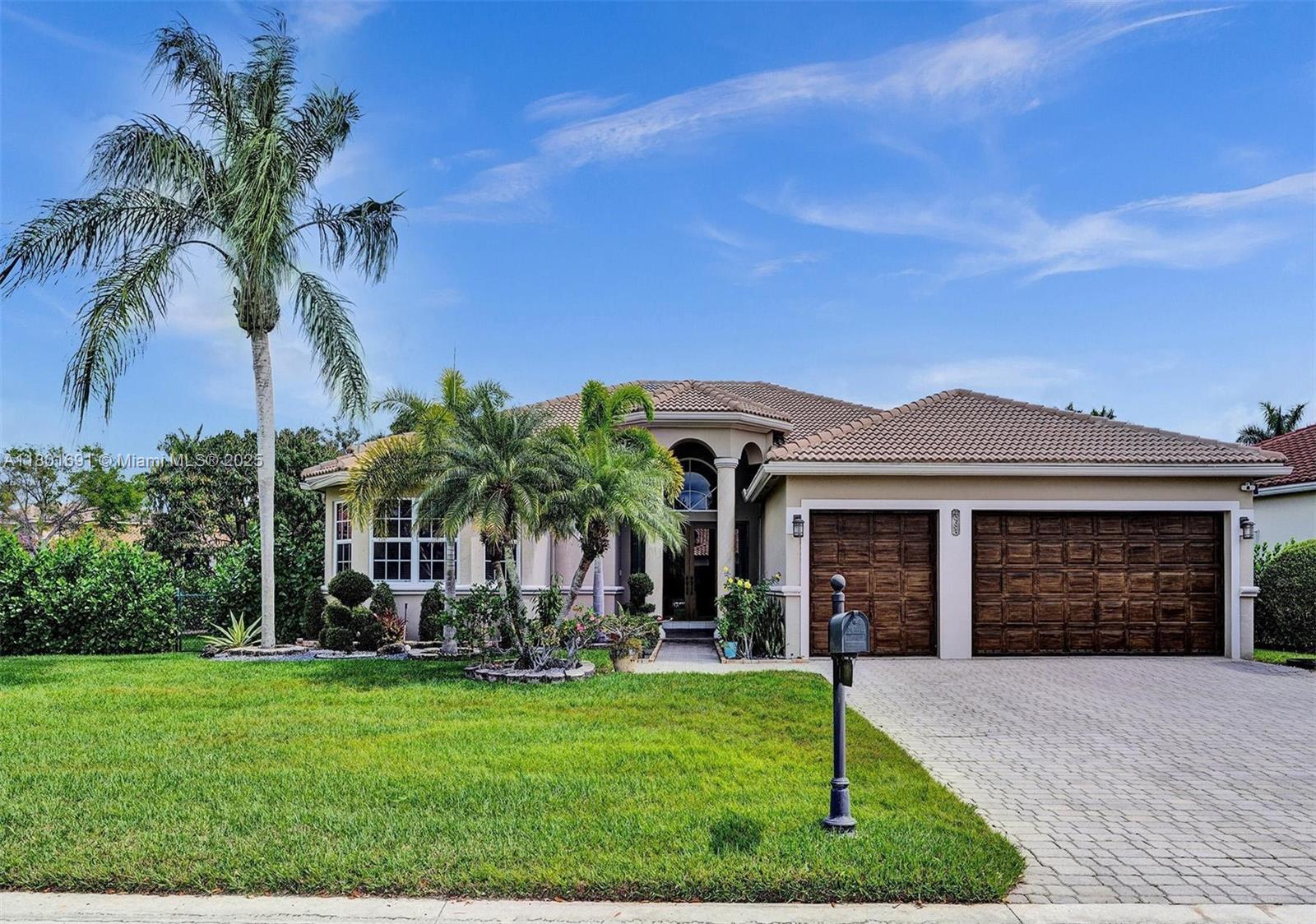 Property for Sale at 4985 Nw 120th Ave, Coral Springs, Broward County, Florida - Bedrooms: 5 
Bathrooms: 4  - $915,000