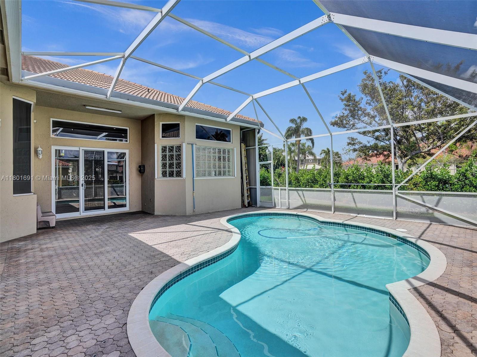 WYNDHAM LAKES CENTRAL - Residential