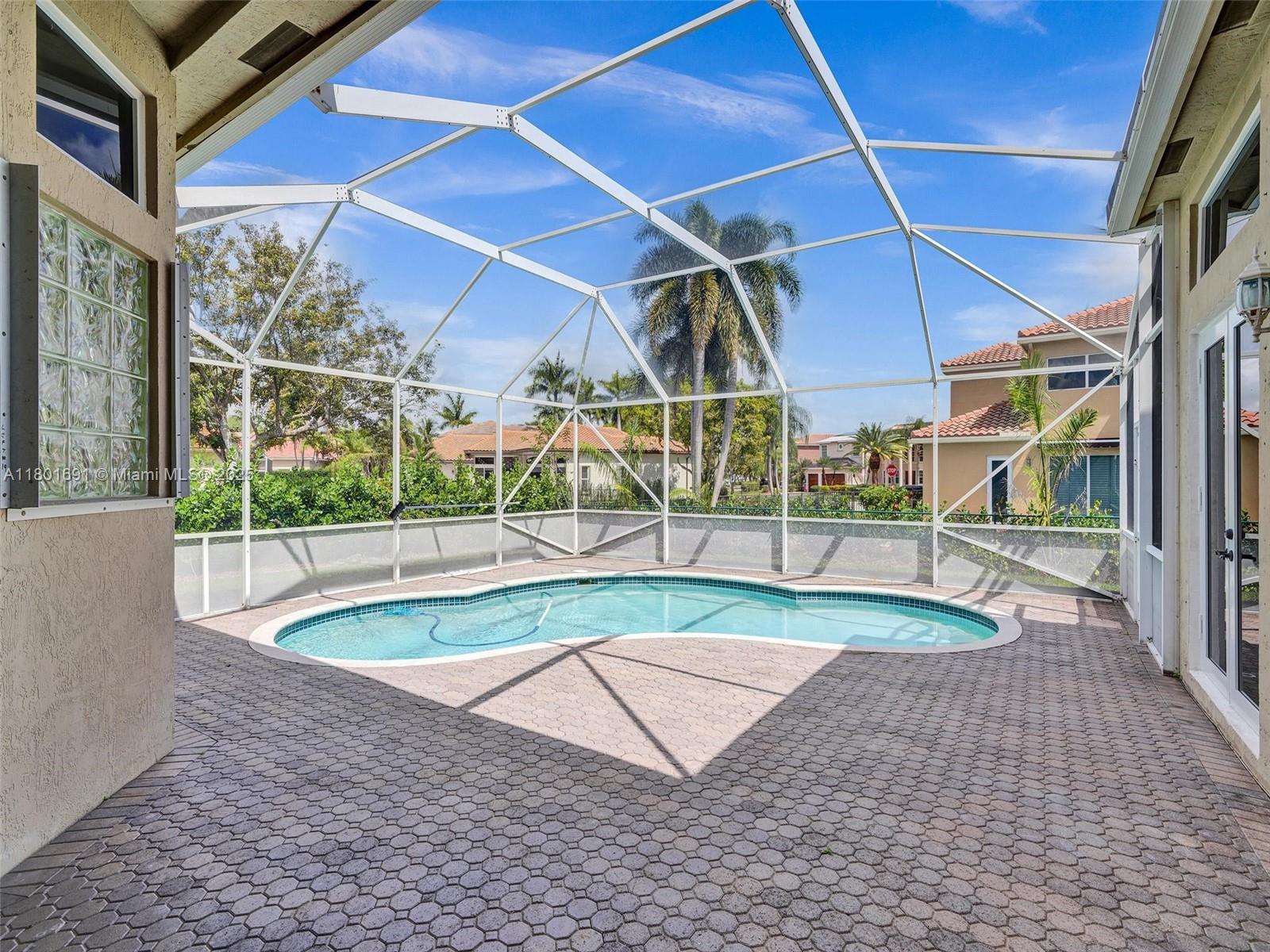 WYNDHAM LAKES CENTRAL - Residential