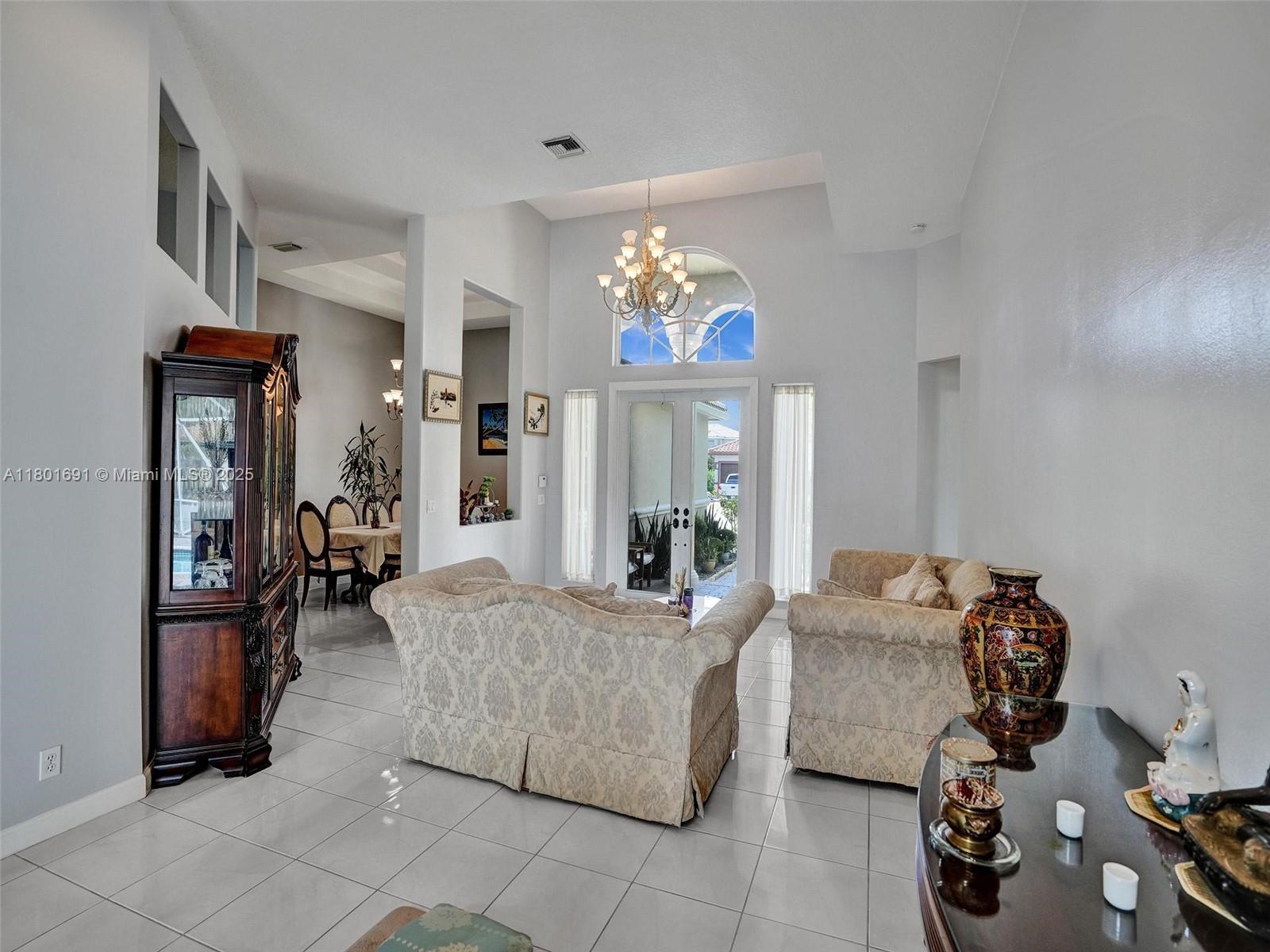 WYNDHAM LAKES CENTRAL - Residential