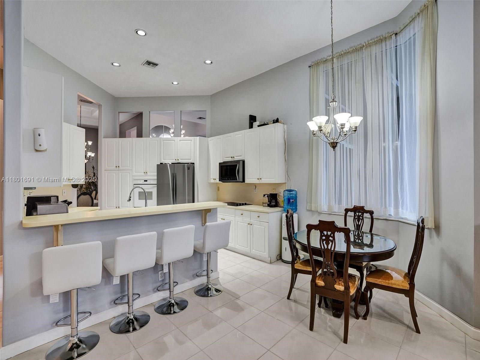 WYNDHAM LAKES CENTRAL - Residential