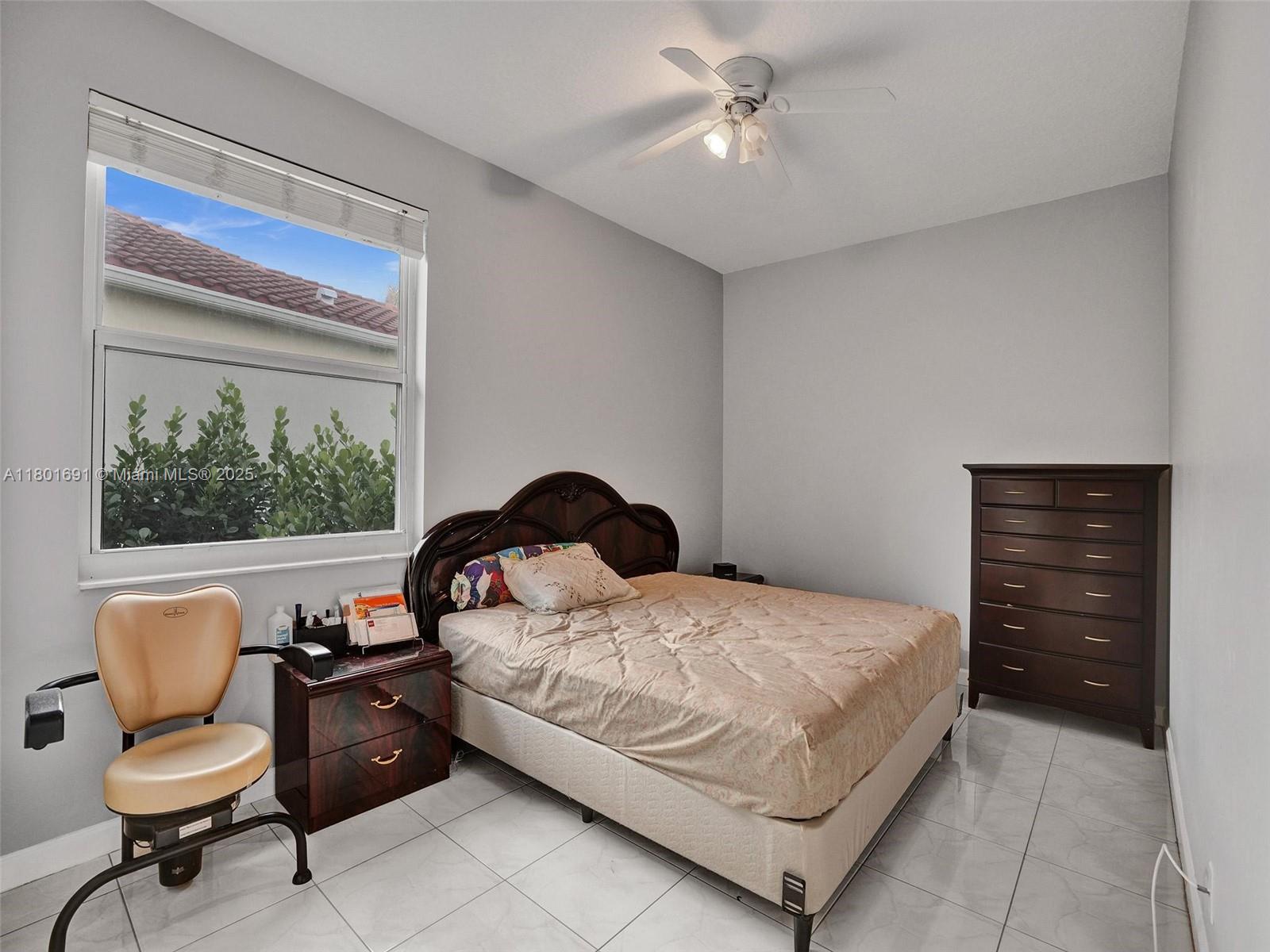 WYNDHAM LAKES CENTRAL - Residential