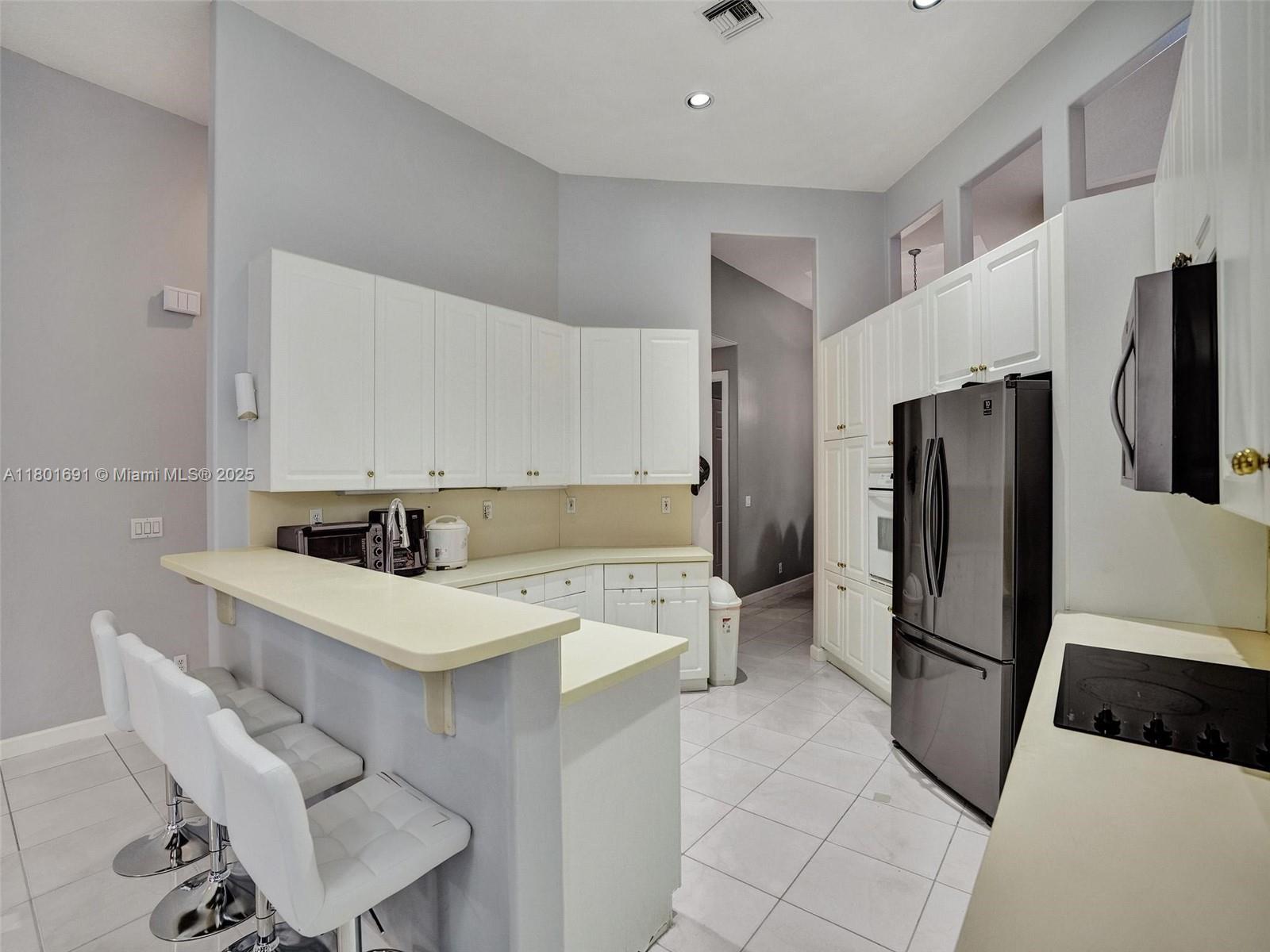 WYNDHAM LAKES CENTRAL - Residential