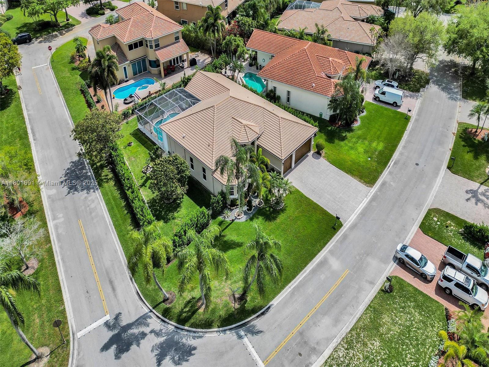 WYNDHAM LAKES CENTRAL - Residential