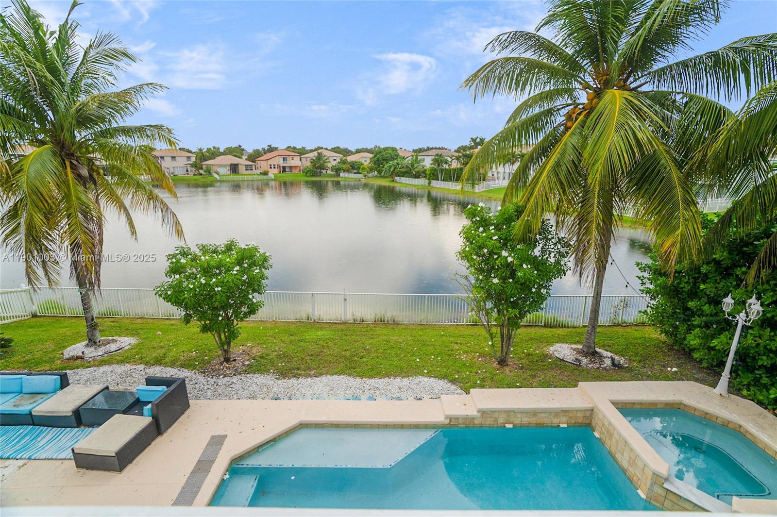 RIVIERA ISLES II - Residential