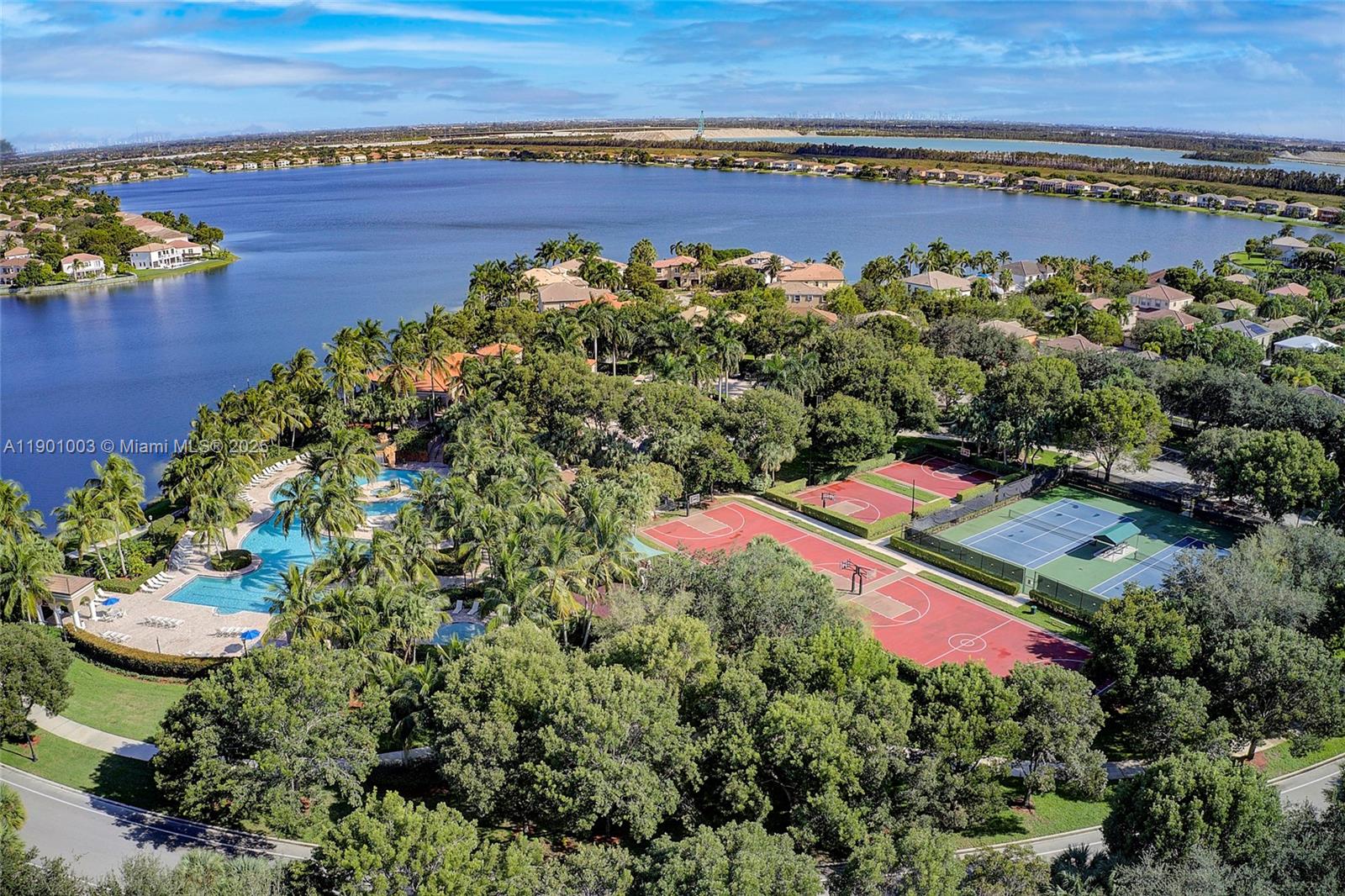 RIVIERA ISLES II - Residential