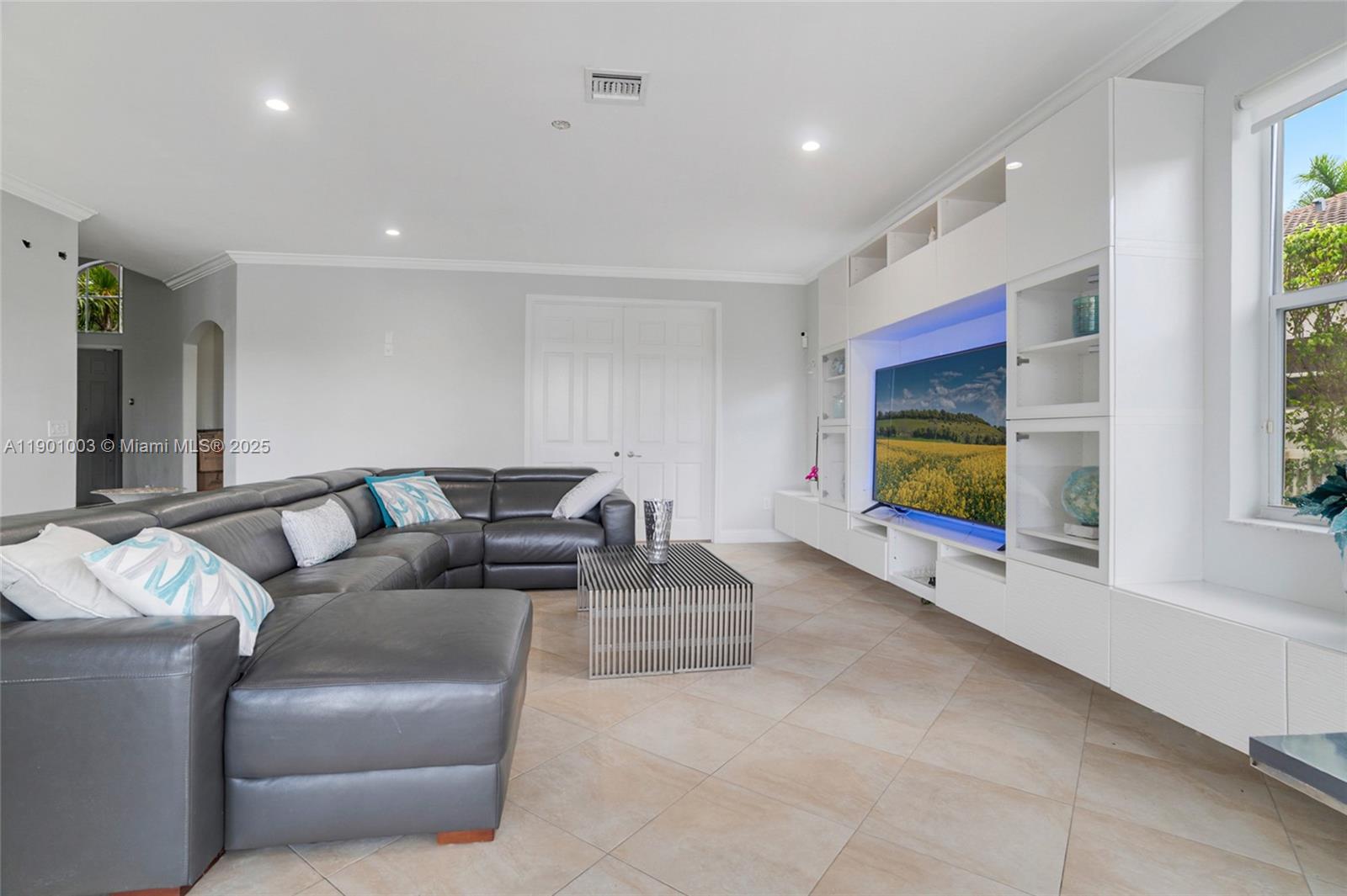 RIVIERA ISLES II - Residential