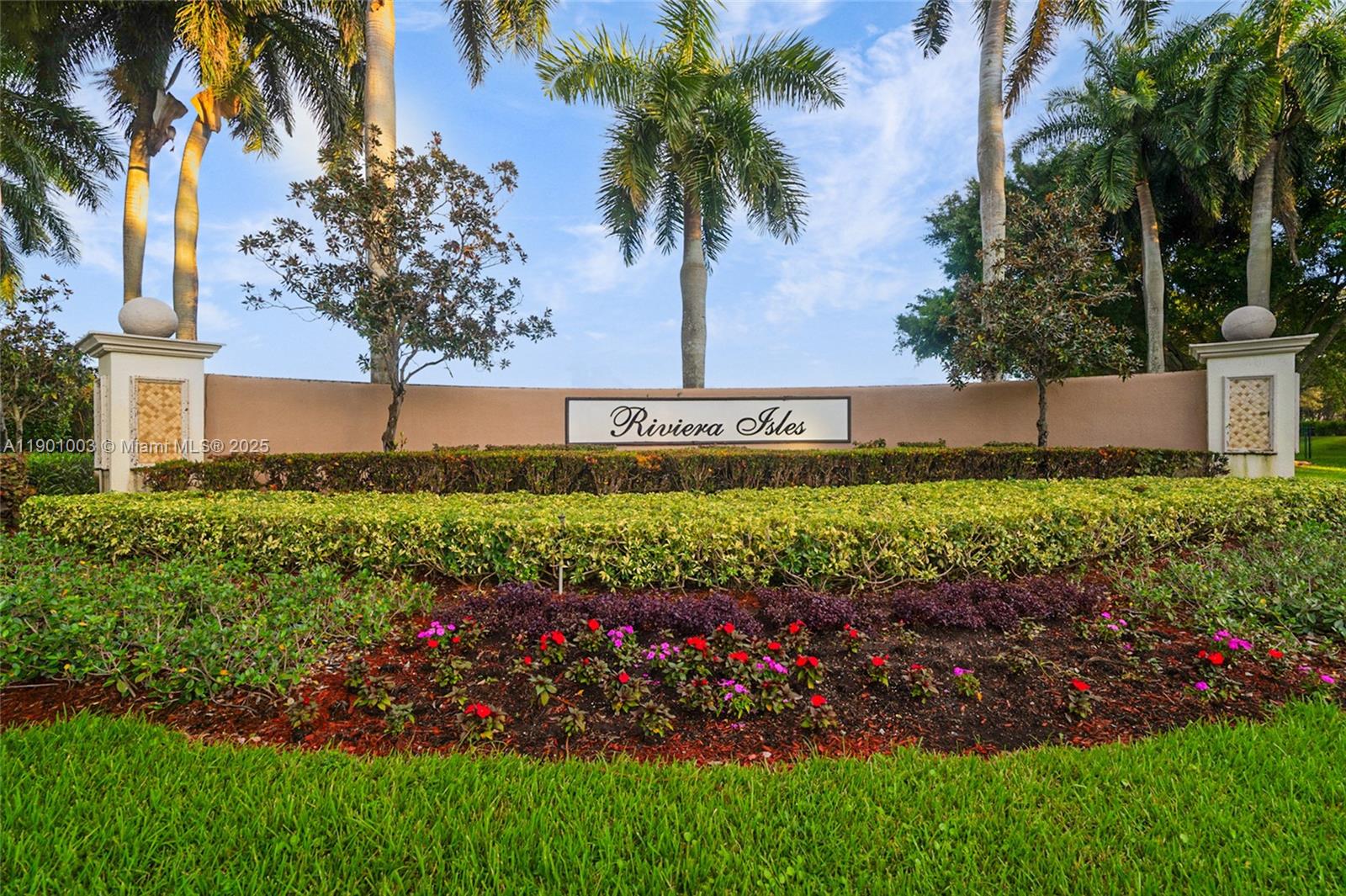 RIVIERA ISLES II - Residential