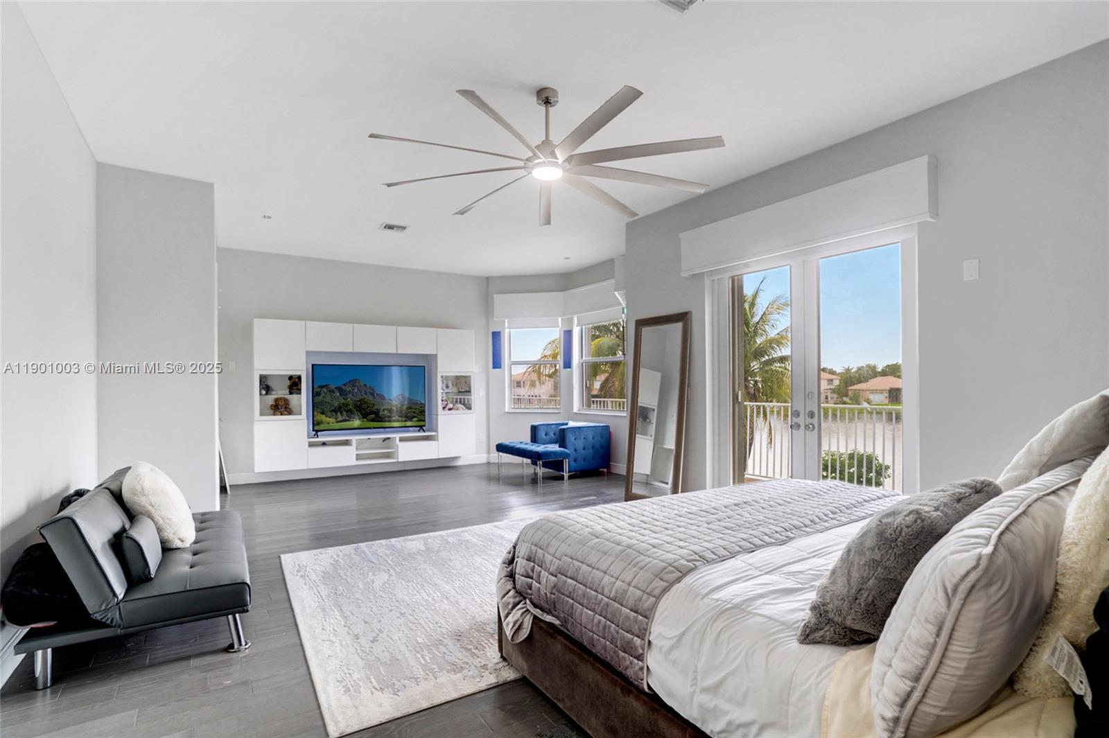 RIVIERA ISLES II - Residential