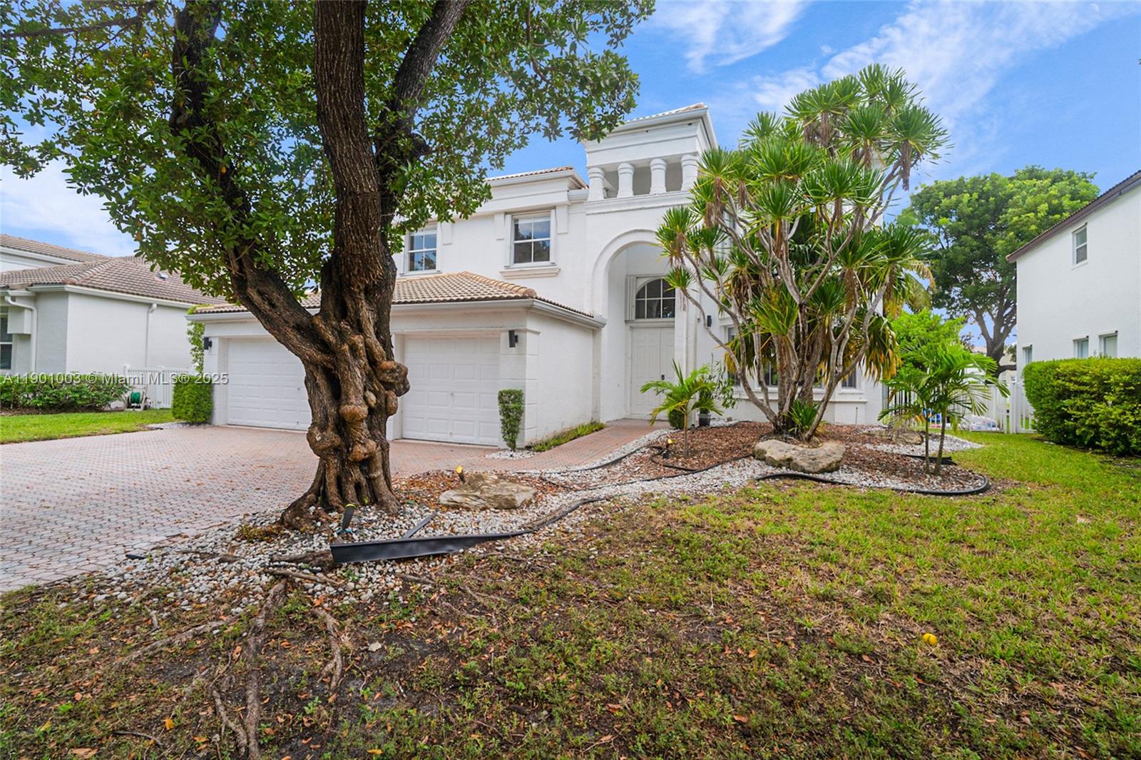 RIVIERA ISLES II - Residential