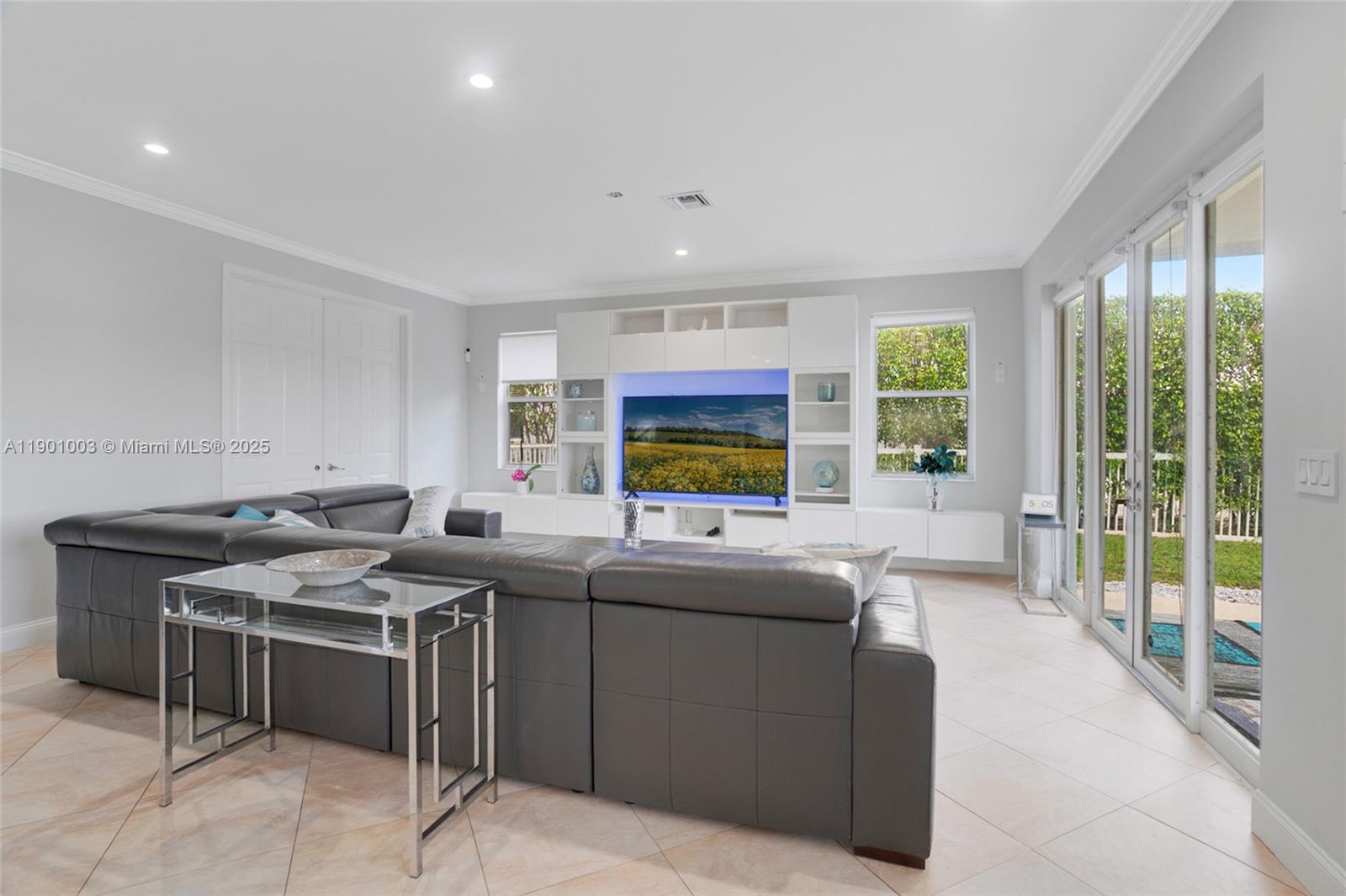 RIVIERA ISLES II - Residential