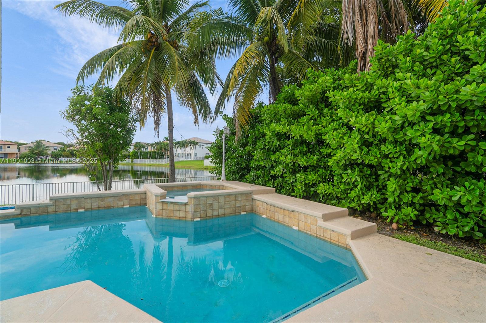 RIVIERA ISLES II - Residential