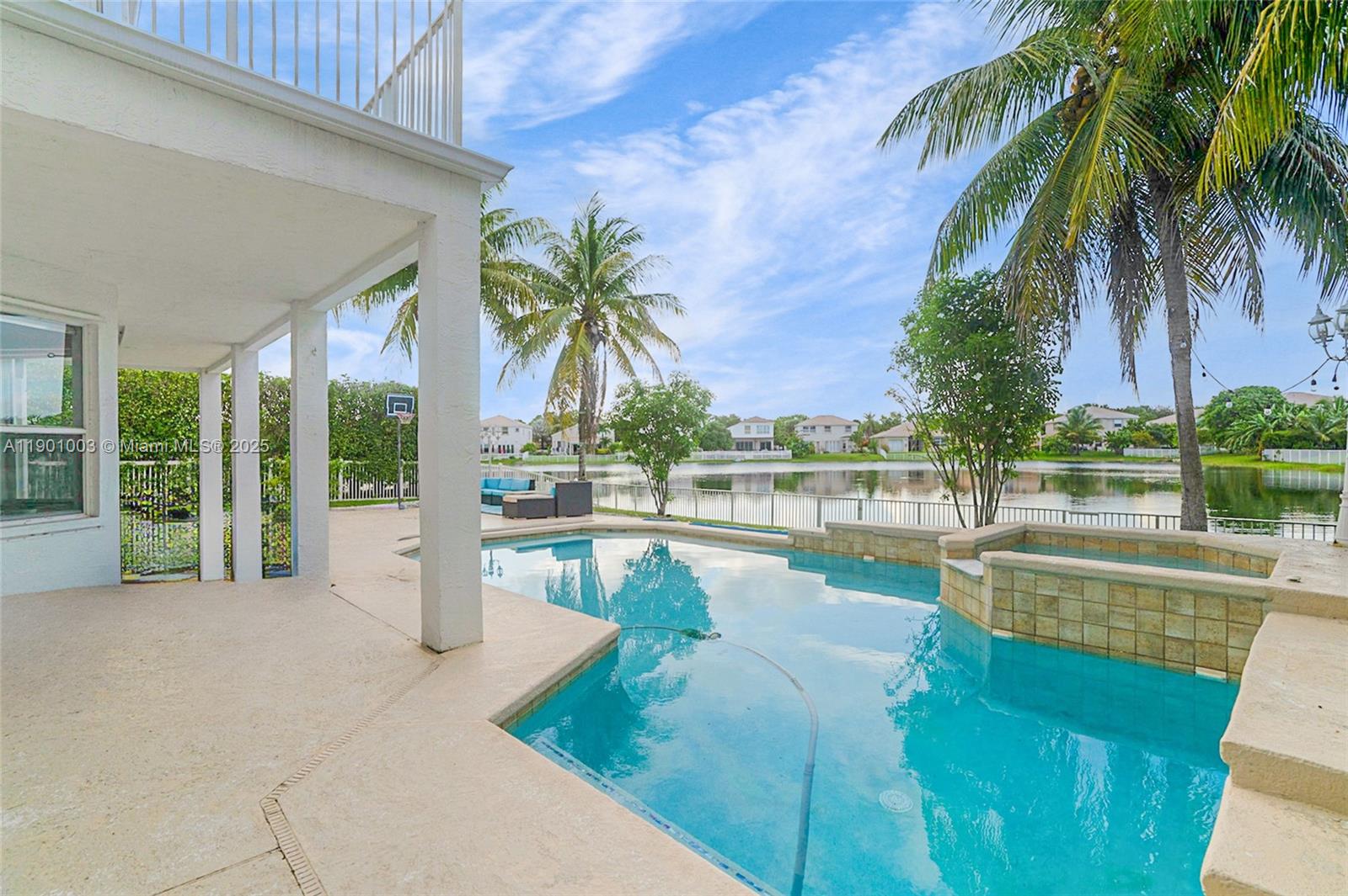 RIVIERA ISLES II - Residential