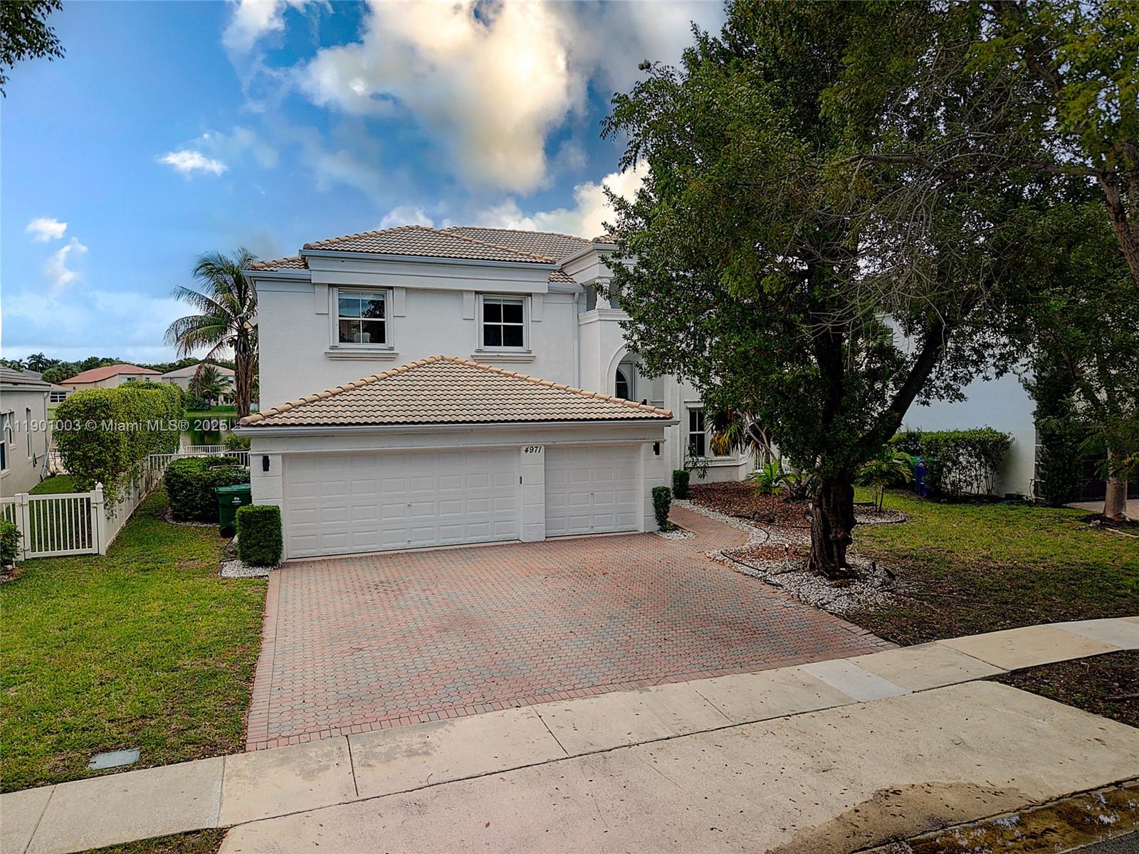 RIVIERA ISLES II - Residential