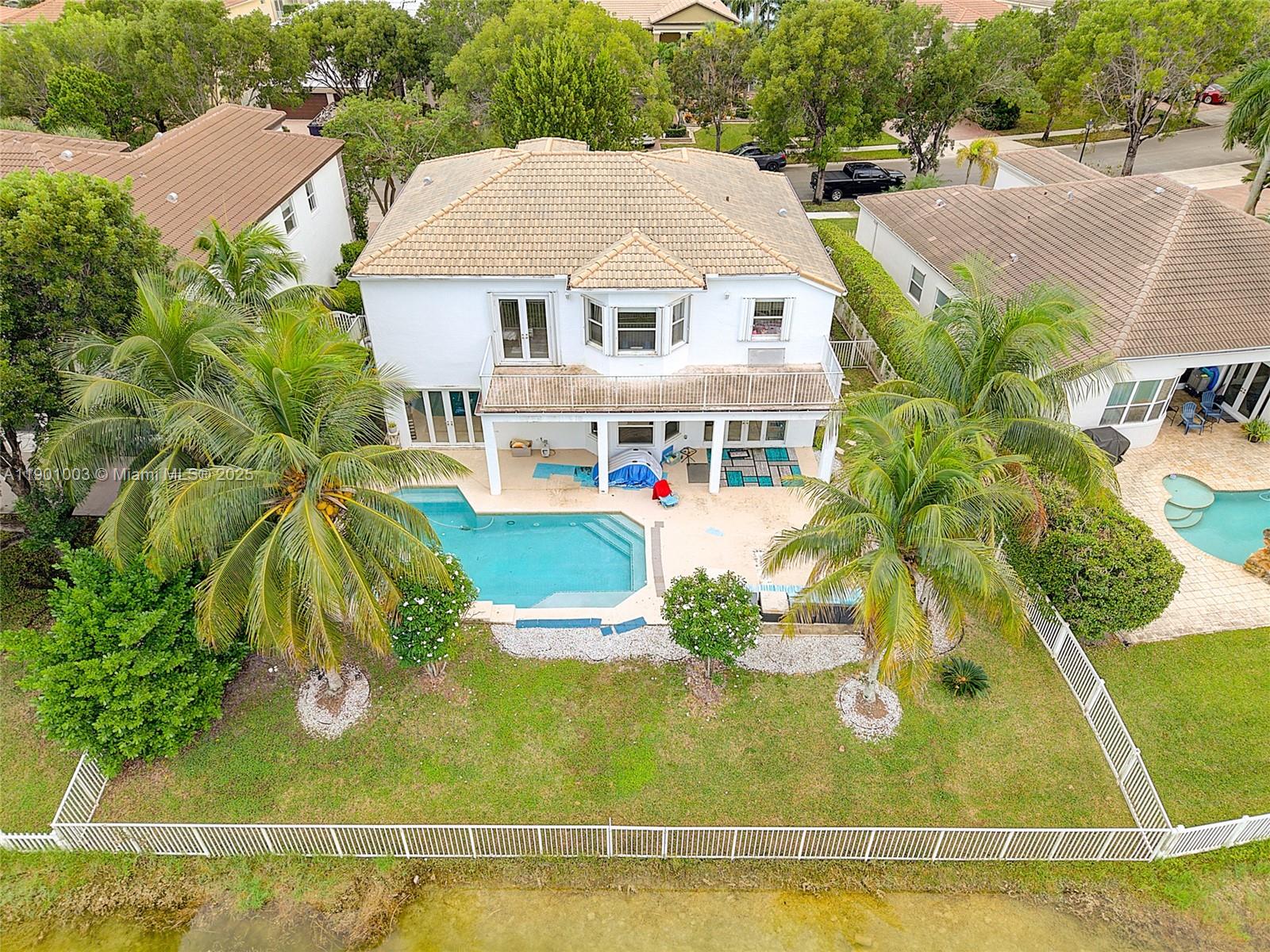 RIVIERA ISLES II - Residential