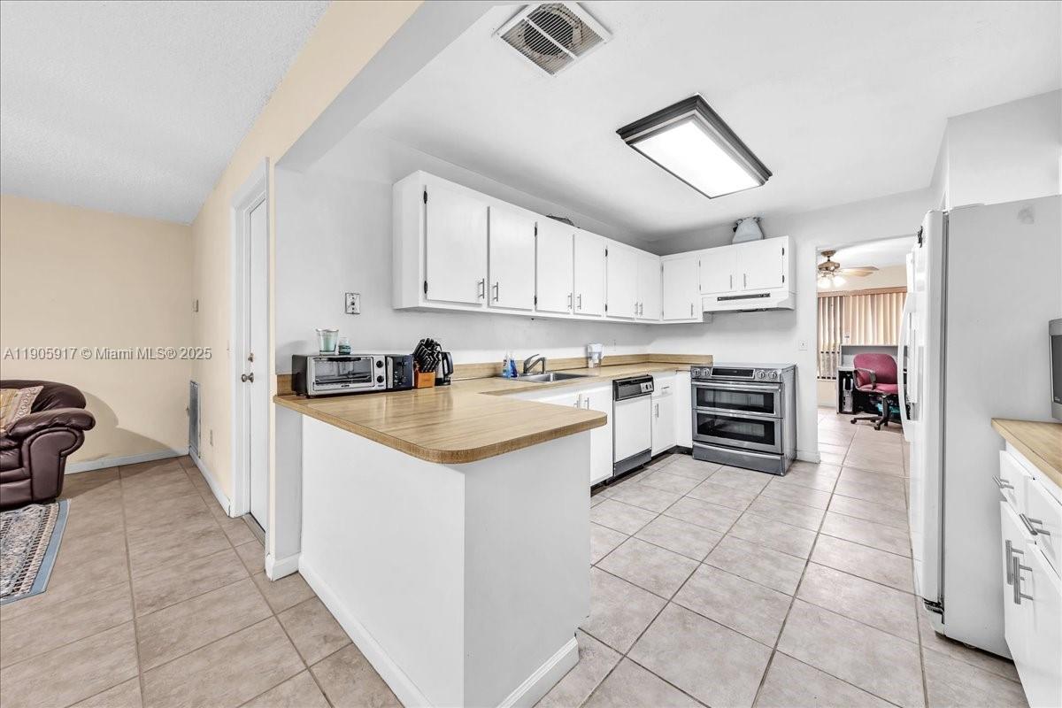 NOVA HOMES TWO - Residential