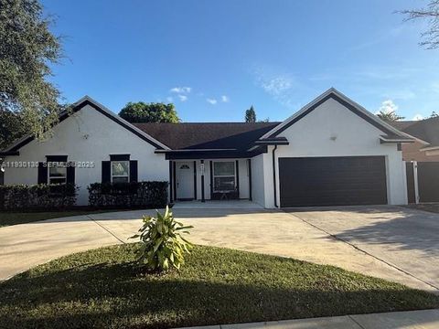 Photo of 9530 Ashley Dr, Miramar, FL 33025 (MLS # A11930130)