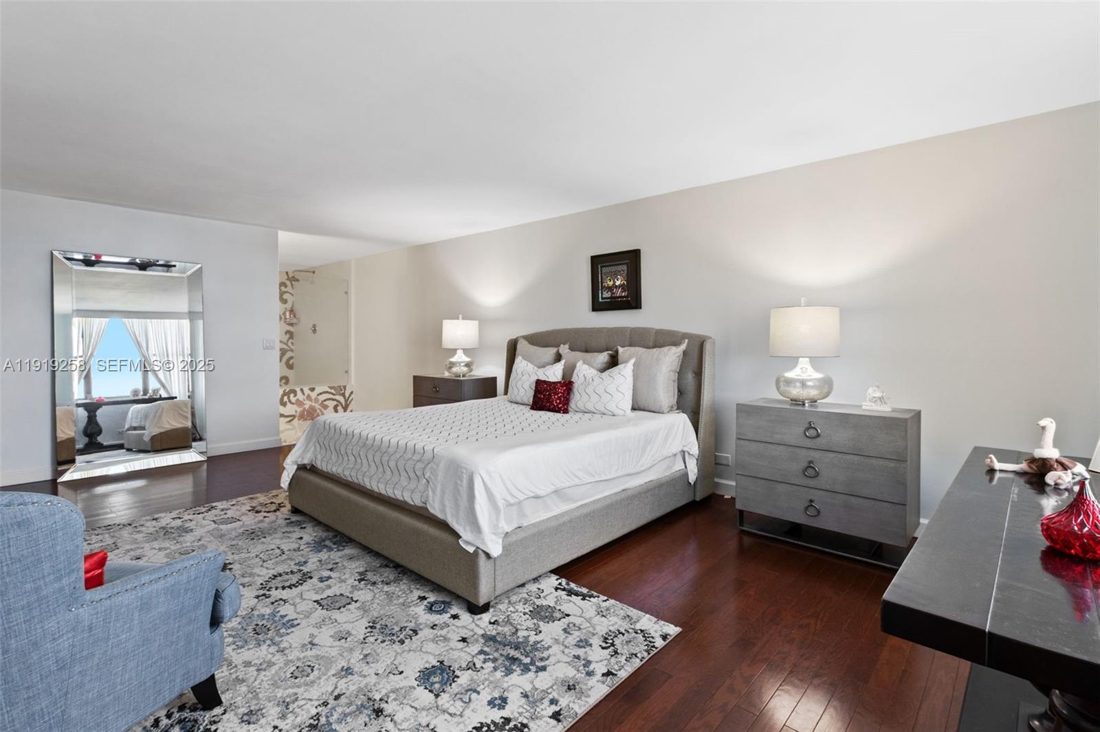 CRICKET CLUB CONDO - Residential