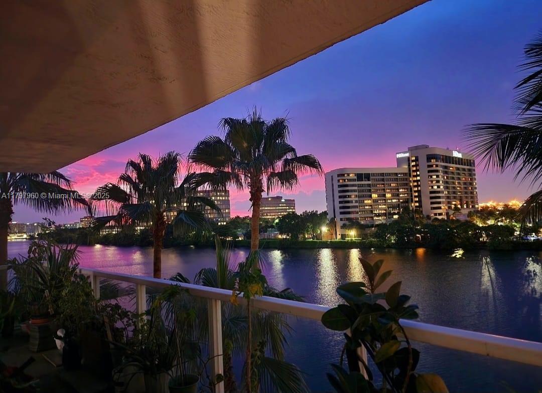 5091 Nw 7th St 501, Miami, Broward County, Florida - 2 Bedrooms  
2 Bathrooms - 