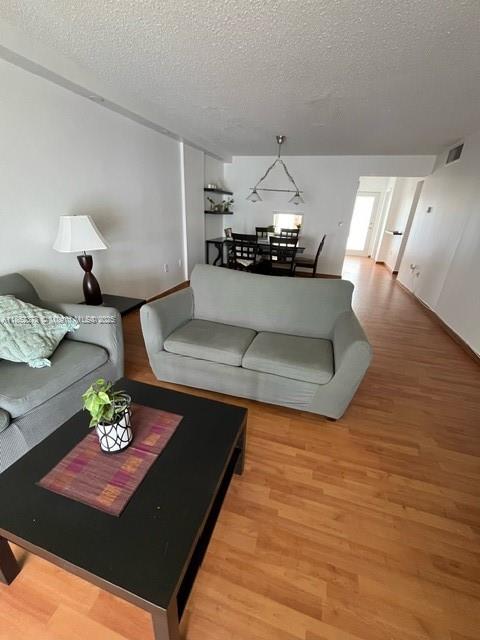 1175 Miami Gardens Dr 204