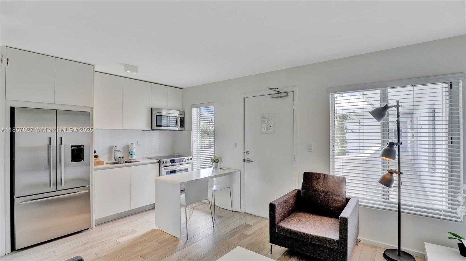 Beach Haus Key Biscayne - Residential Lease