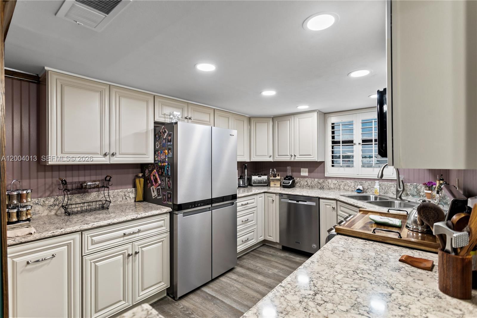 ALLINGTON TOWERS NORTH CO - Residential