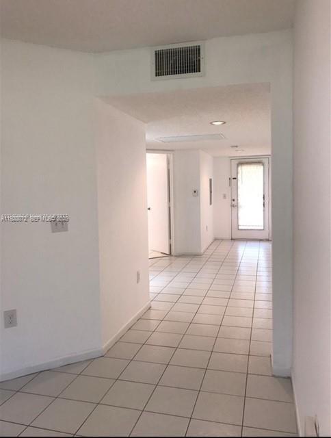 IVANHOE EAST AT CENTURY V - Residential Lease