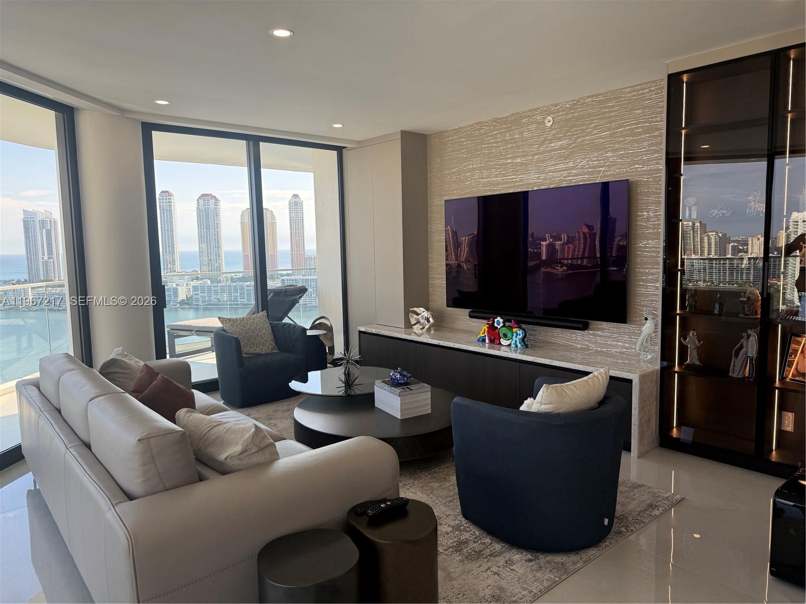 2800 ISL BLVD WILLIAMS IS - Residential