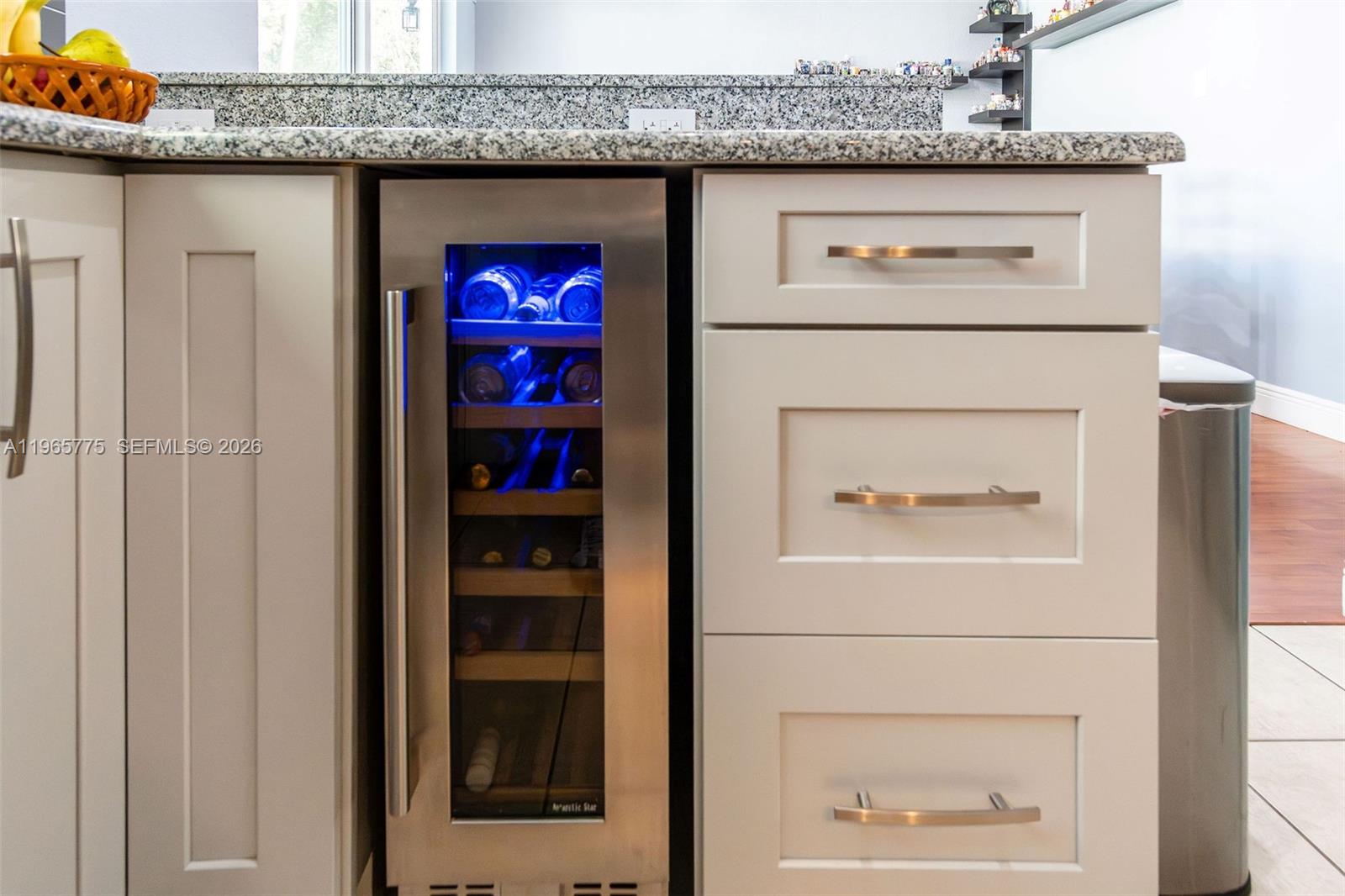 KENDALL BREEZE - Residential