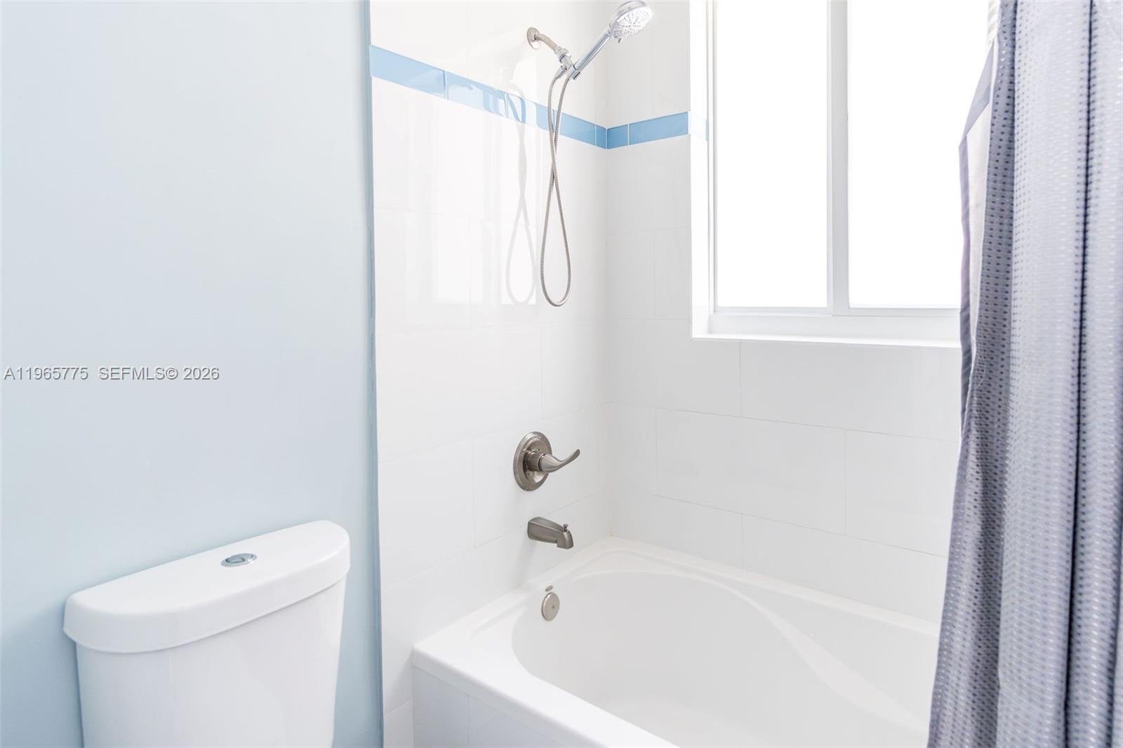 KENDALL BREEZE - Residential