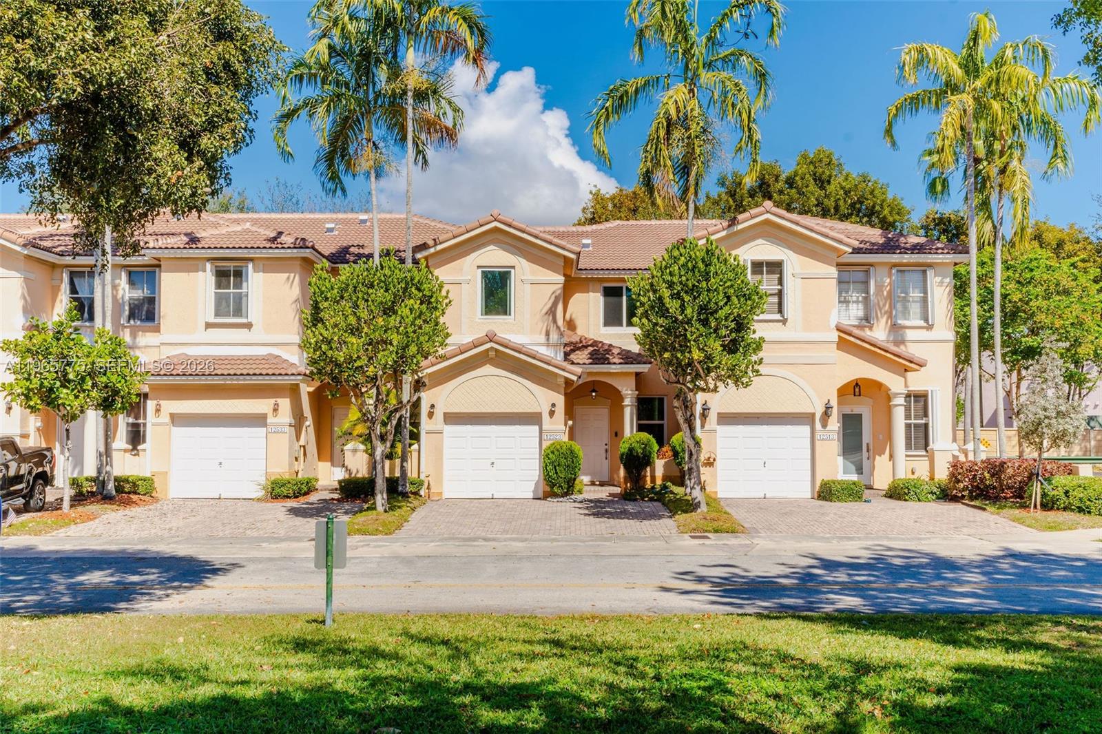 KENDALL BREEZE - Residential