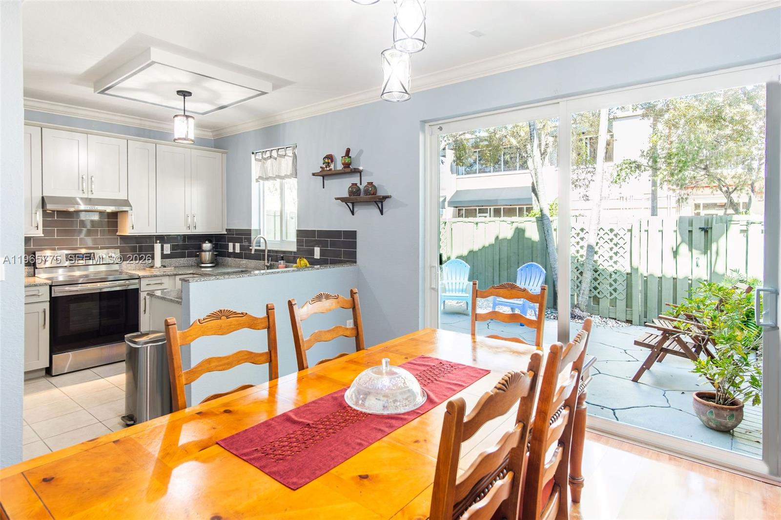 KENDALL BREEZE - Residential