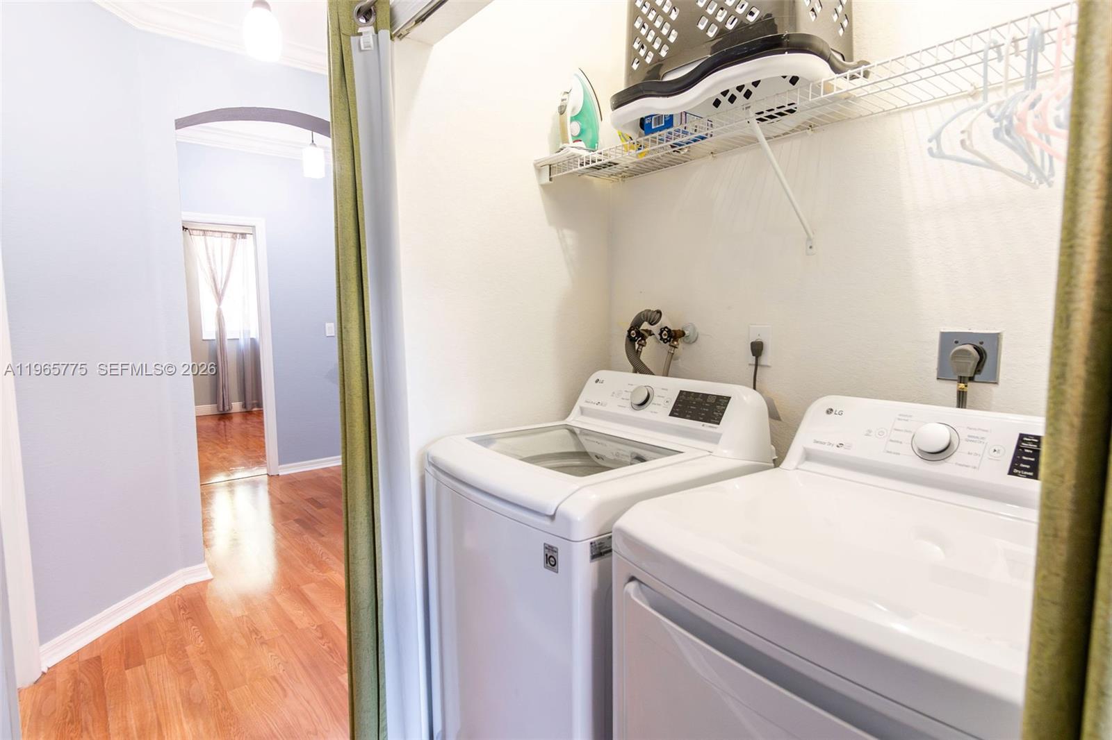 KENDALL BREEZE - Residential