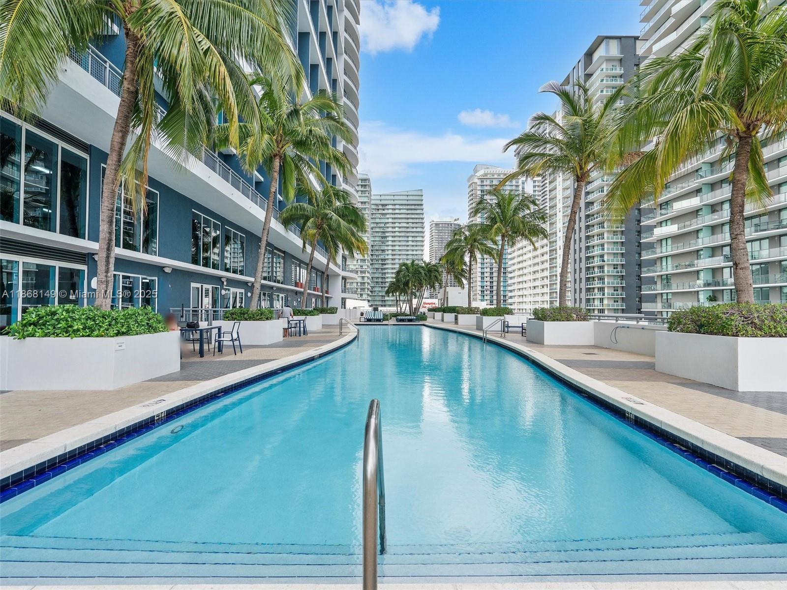 INFINITY AT BRICKELL COND - Residential