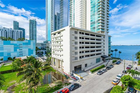 Condominium in Miami FL 600 25th St St 1.jpg