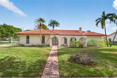 1060 NW 94th Ter Plantation FL 33322