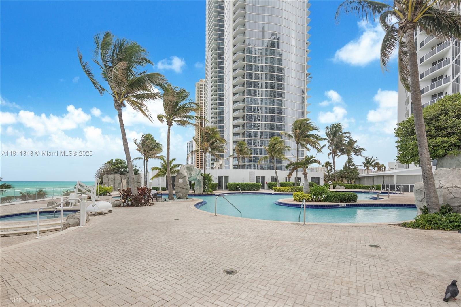 18001 Collins Ave 1504