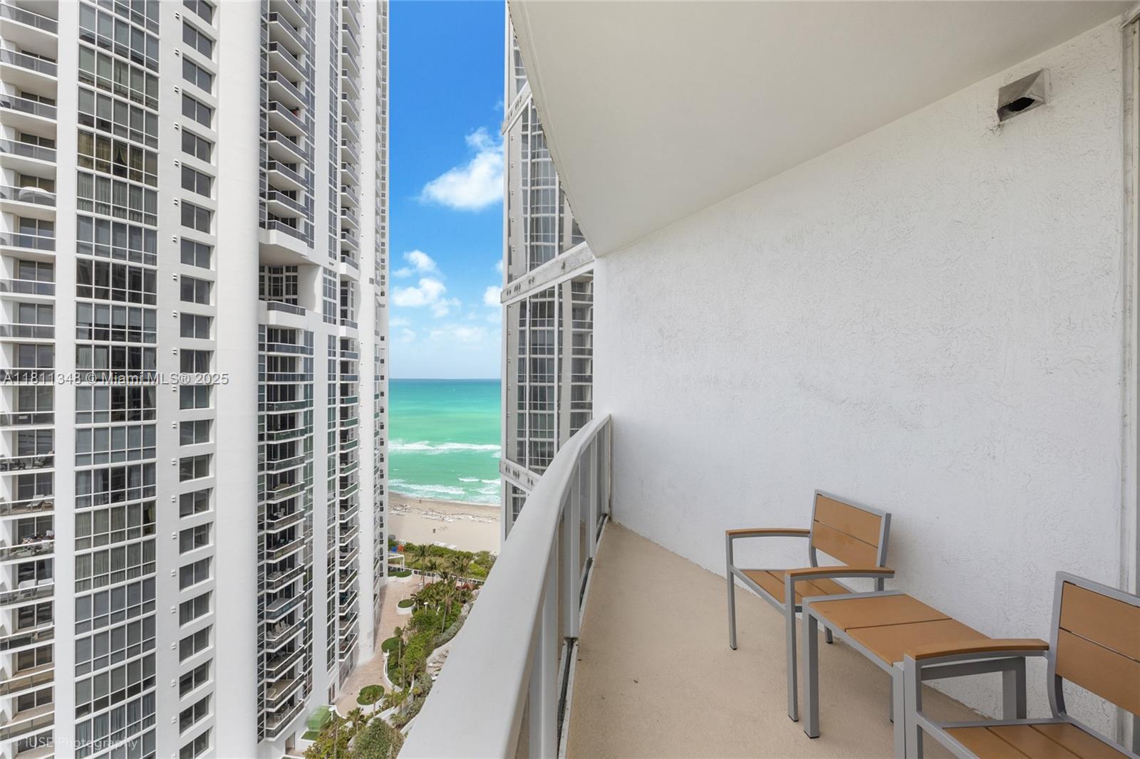 18001 Collins Ave 1504