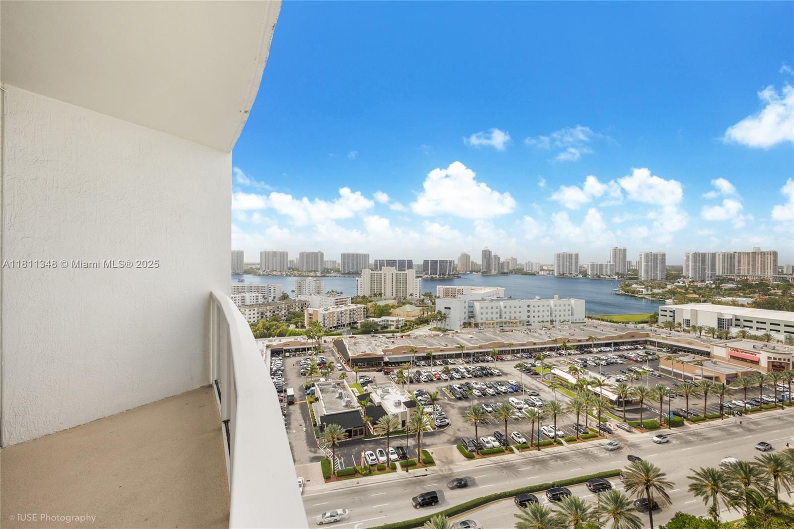 18001 Collins Ave 1504